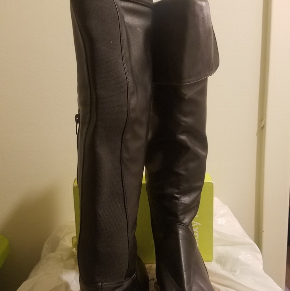 SOLD Black Riding Boots SOLD - Picture 2 of 4